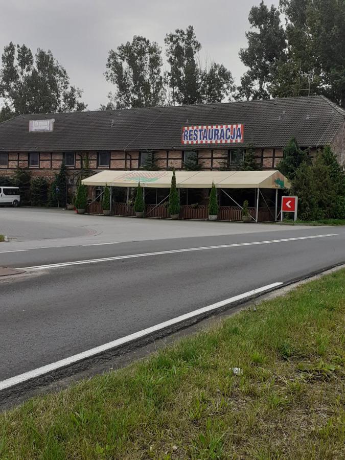 مبيت وإفطار Nowa Niedrzwica Auto Port Przytoczna المظهر الخارجي الصورة